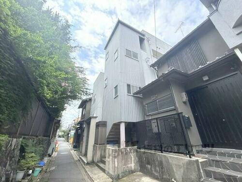 京都府京都市東山区毘沙門町 3階建 築38年9ヶ月