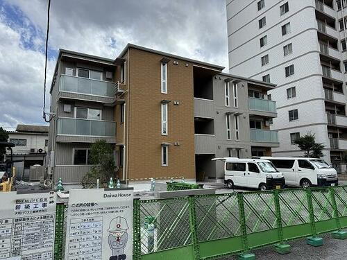 ＰＲＥＭＩＬＩＦＥ萩原 3階建