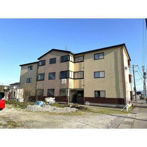 シャモニー 3階建
