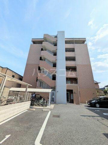 埼玉県川口市本町１丁目 築7年11ヶ月 6階建