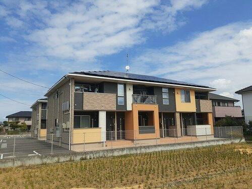 香川県高松市小村町 2階建 築8年10ヶ月