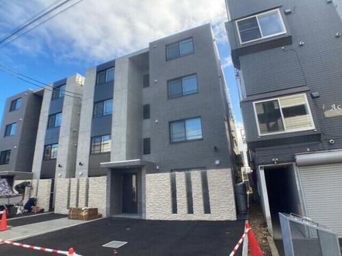 北海道札幌市北区北三十一条西６丁目 4階建 築2年1ヶ月