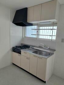 神奈川県横浜市保土ケ谷区新桜ケ丘１丁目 築30年3ヶ月 2階建