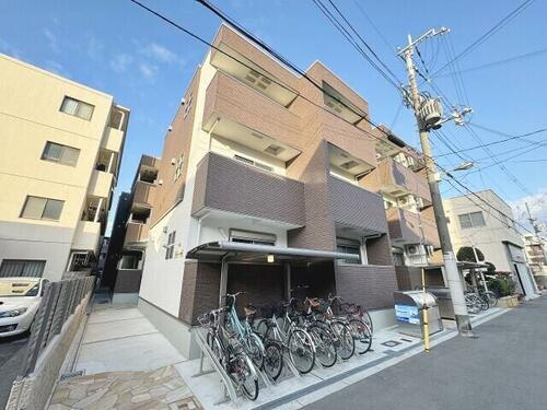 大阪府大阪市旭区赤川２丁目 3階建