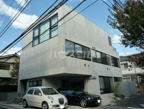 東京都目黒区上目黒５丁目 築16年4ヶ月 3階建