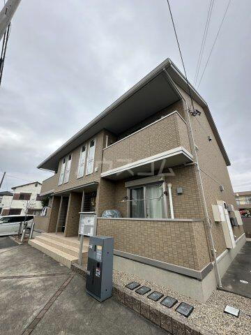 愛知県安城市横山町八左 築10年10ヶ月 2階建