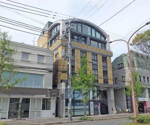 京都府京都市北区上賀茂岩ケ垣内町 6階建