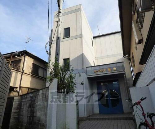 ローズパレス嵐山 3階建