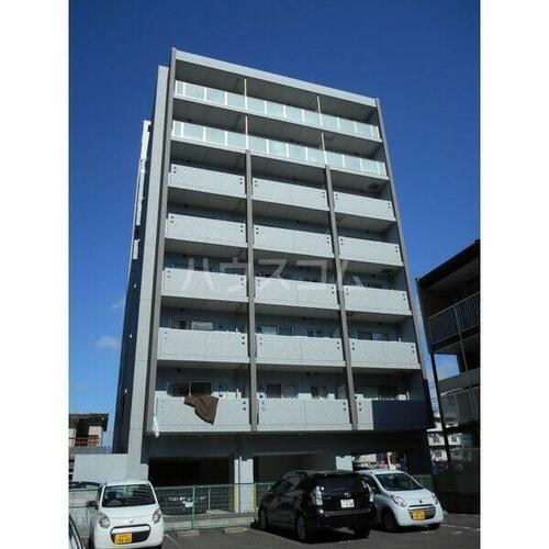 愛知県名古屋市千種区内山３丁目 8階建