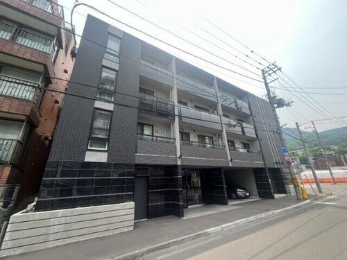 北海道札幌市中央区南十七条西１７丁目 4階建 築2年5ヶ月