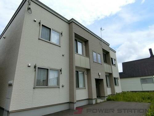 クレスト駒園Ａ・Ｂ 2階建