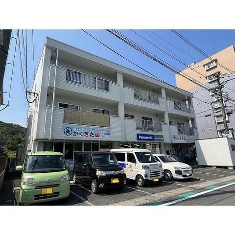 ファミーユ１ 3階建