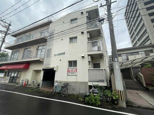 コーポ南春日 3階建