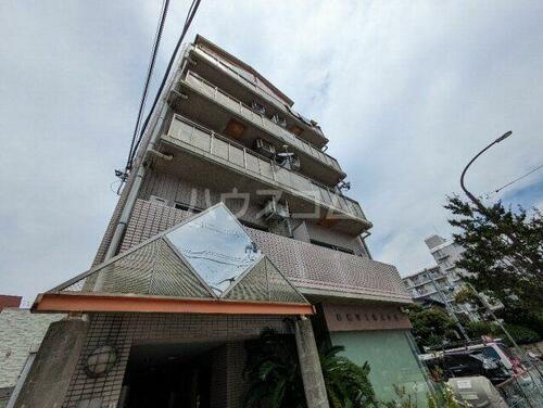 東京都足立区綾瀬６丁目 築35年12ヶ月 6階建