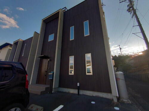 静岡県浜松市中央区有玉台４丁目 2階建 築6年10ヶ月