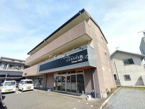 広島県呉市広古新開８丁目 3階建