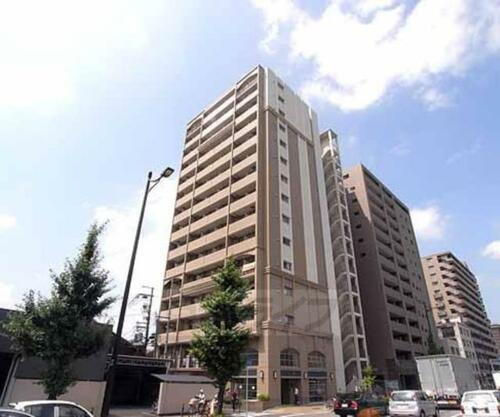 京都府京都市下京区天使突抜１丁目 地上15階地下1階建 築18年5ヶ月