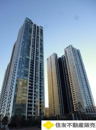 ワールドシティタワーズアクアタワー 地上42階地下2階建