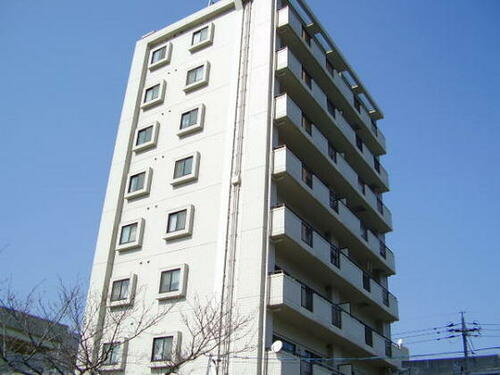 エソール龍本 9階建
