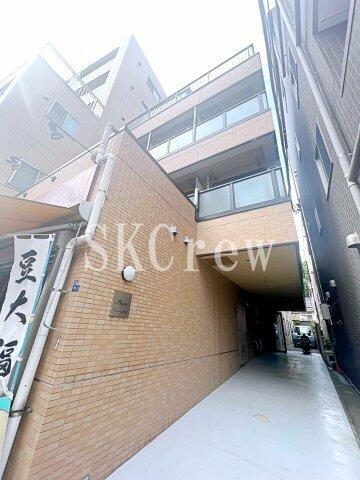 東京都新宿区上落合２丁目 3階建