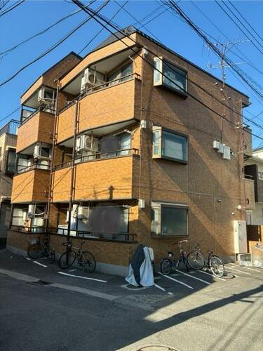 Ｔ’ｓ　ＴＥＲＲＡＣＥ