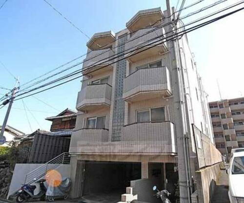 京都府京都市北区紫竹牛若町 地上3階地下1階建 築33年11ヶ月