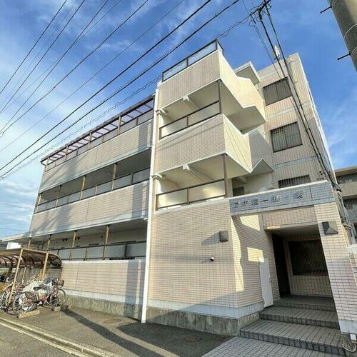 ファミール寿 4階建