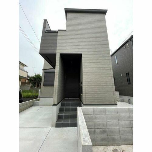 埼玉県さいたま市北区日進町１丁目 2階建 築2年12ヶ月