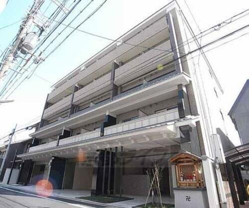 京都府京都市下京区土手町通正面下る紺屋町 5階建