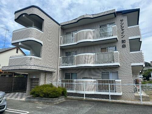 サンシャイン和白 3階建