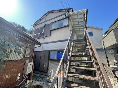 神奈川県横浜市磯子区磯子８丁目 賃貸アパート