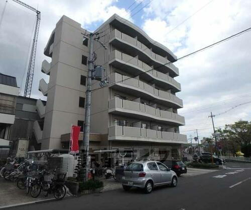 大阪府枚方市長尾家具町１丁目 6階建