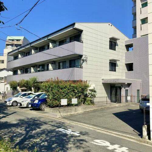 パークツインズ　Ａ棟 3階建