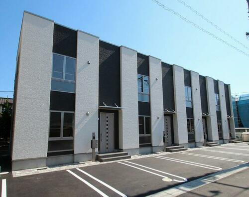 広島県福山市神辺町大字川南 テラスハウス