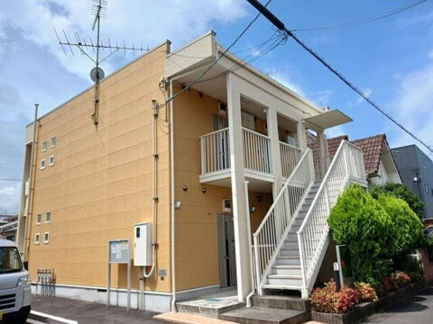 愛媛県松山市桑原７丁目 賃貸アパート