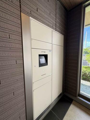 ザ・ガーデンコートハウス 3階建