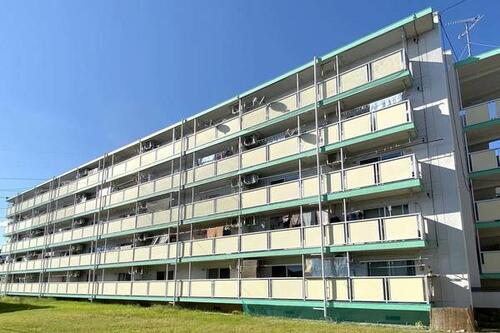 兵庫県宝塚市山本丸橋４丁目 賃貸マンション