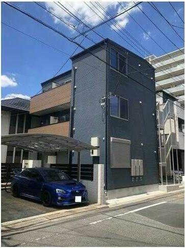 埼玉県蕨市錦町２丁目 3階建 築1年11ヶ月