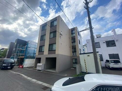 北海道札幌市中央区北十一条西１７丁目 4階建 築6年4ヶ月