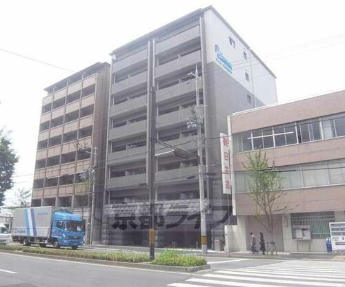 京都府京都市下京区七条御所ノ内中町 8階建