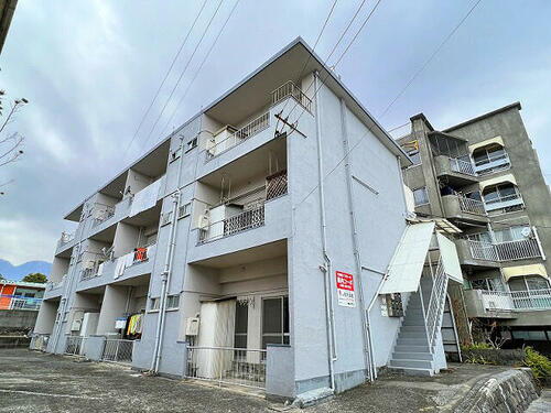 藤内コーポ 3階建