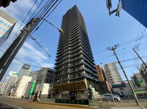 北海道札幌市中央区南一条西７丁目 31階建