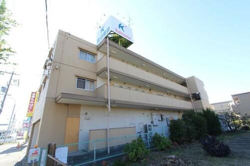 エミール本宮 3階建