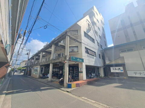 愛媛県松山市勝山町２丁目 賃貸マンション