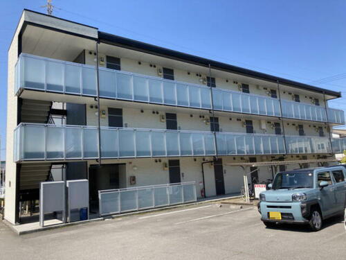 レジェンド南条 3階建