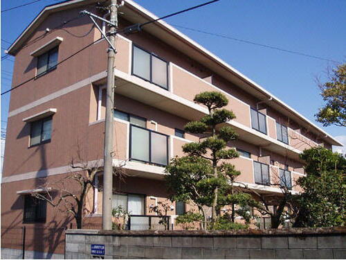 静岡県駿東郡長泉町下土狩 3階建 築24年5ヶ月