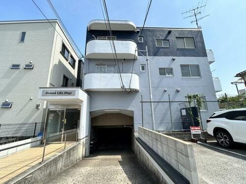 兵庫県神戸市東灘区北青木４丁目 3階建