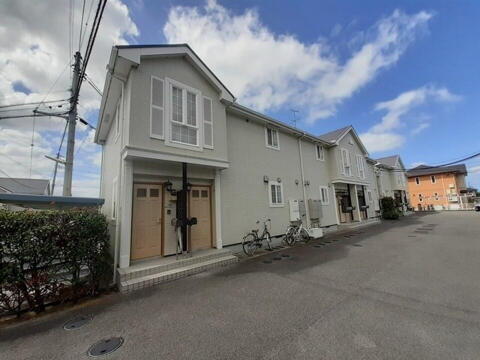 愛媛県松山市余戸南５丁目 賃貸アパート