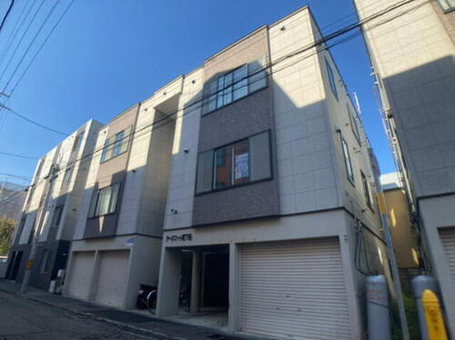 北海道札幌市中央区南七条西１２丁目 3階建 築33年5ヶ月