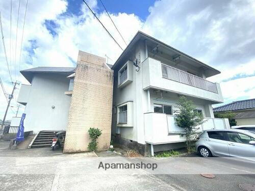 鹿児島県姶良市東餅田 2階建